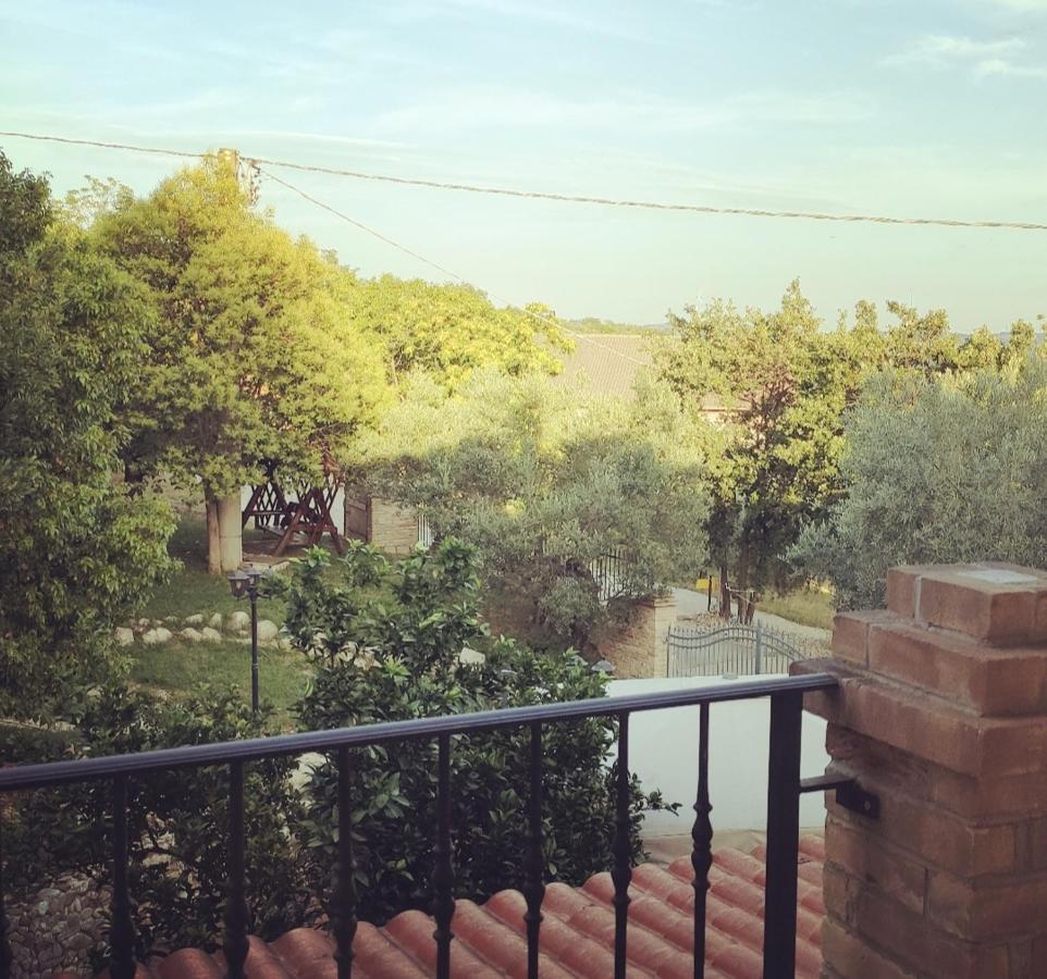 Casale Del Sole Bed and Breakfast Cepagatti Buitenkant foto