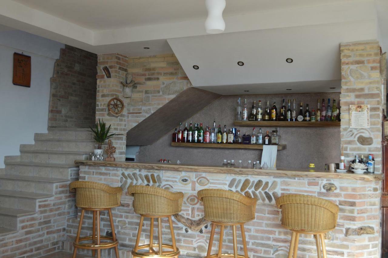 Casale Del Sole Bed and Breakfast Cepagatti Buitenkant foto