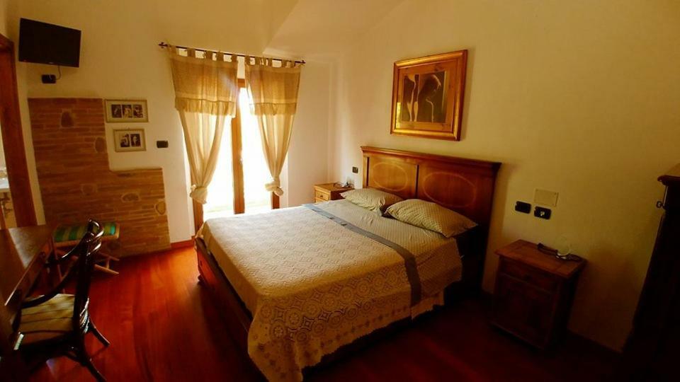 Casale Del Sole Bed and Breakfast Cepagatti Buitenkant foto